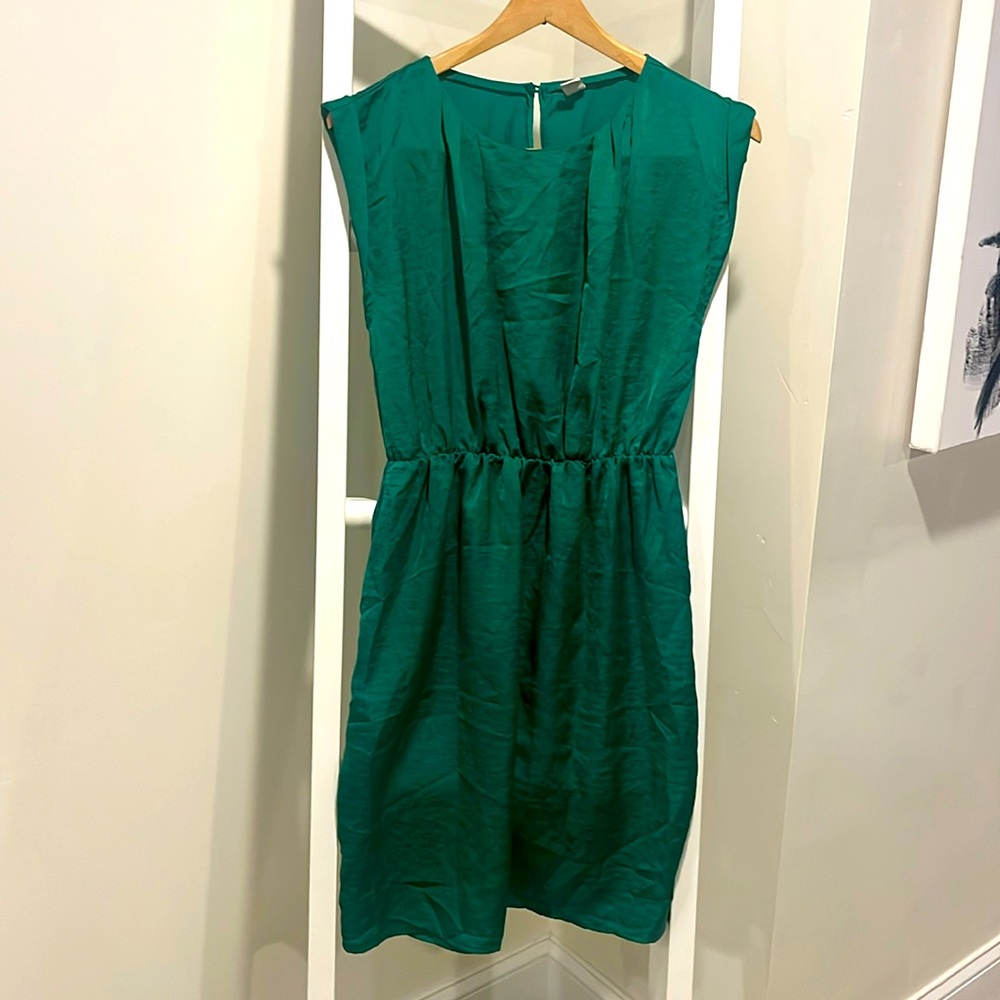 Emerald Green Cap Sleeve Satin Midi Dress